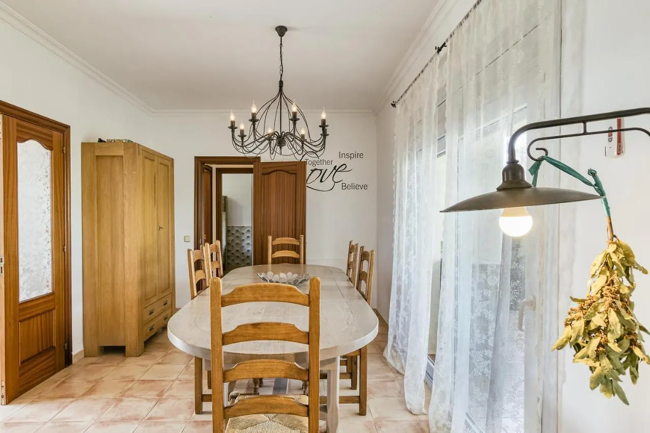 Villa Flores Vilacolum Spain